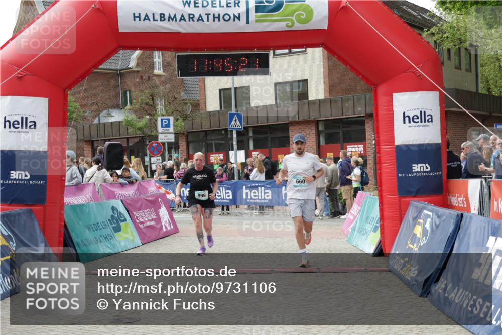 10.05.2026 - 8. Wedeler Halbmarathon Yannick Fuchs http://msf.ph/oto/9731106 10.05.2026 11:45:19 Ziel 660, 998 meine-sportfotos.de