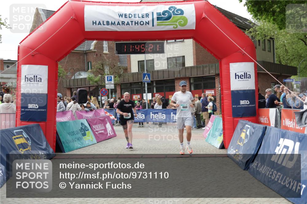 10.05.2026 - 8. Wedeler Halbmarathon Yannick Fuchs http://msf.ph/oto/9731110 10.05.2026 11:45:19 Ziel 660, 998 meine-sportfotos.de