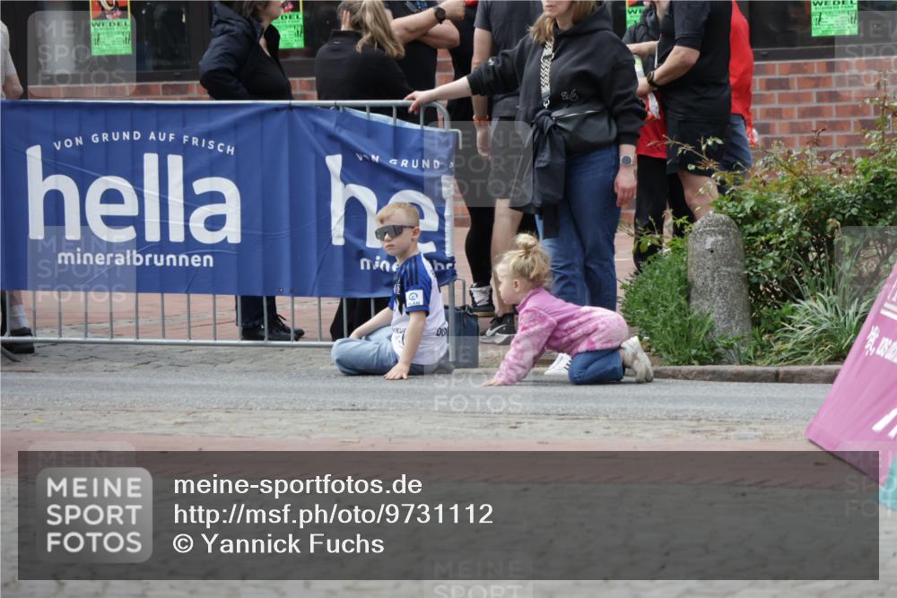 10.05.2026 - 8. Wedeler Halbmarathon Yannick Fuchs http://msf.ph/oto/9731112 10.05.2026 12:19:08 Ziel 88 meine-sportfotos.de