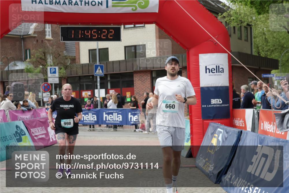 10.05.2026 - 8. Wedeler Halbmarathon Yannick Fuchs http://msf.ph/oto/9731114 10.05.2026 11:45:21 Ziel 660, 998 meine-sportfotos.de