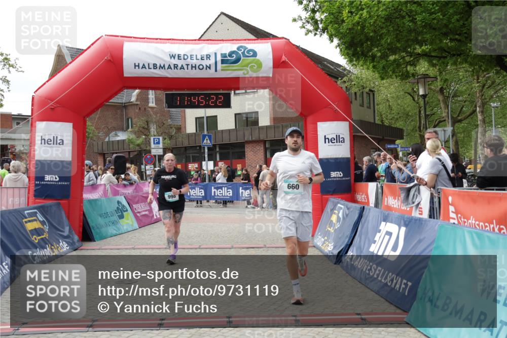 10.05.2026 - 8. Wedeler Halbmarathon Yannick Fuchs http://msf.ph/oto/9731119 10.05.2026 11:45:21 Ziel 660, 998 meine-sportfotos.de