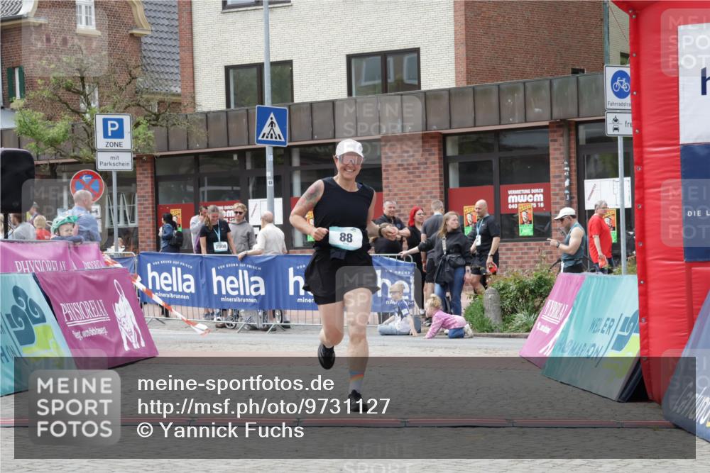 10.05.2026 - 8. Wedeler Halbmarathon Yannick Fuchs http://msf.ph/oto/9731127 10.05.2026 12:19:09 Ziel 88 meine-sportfotos.de