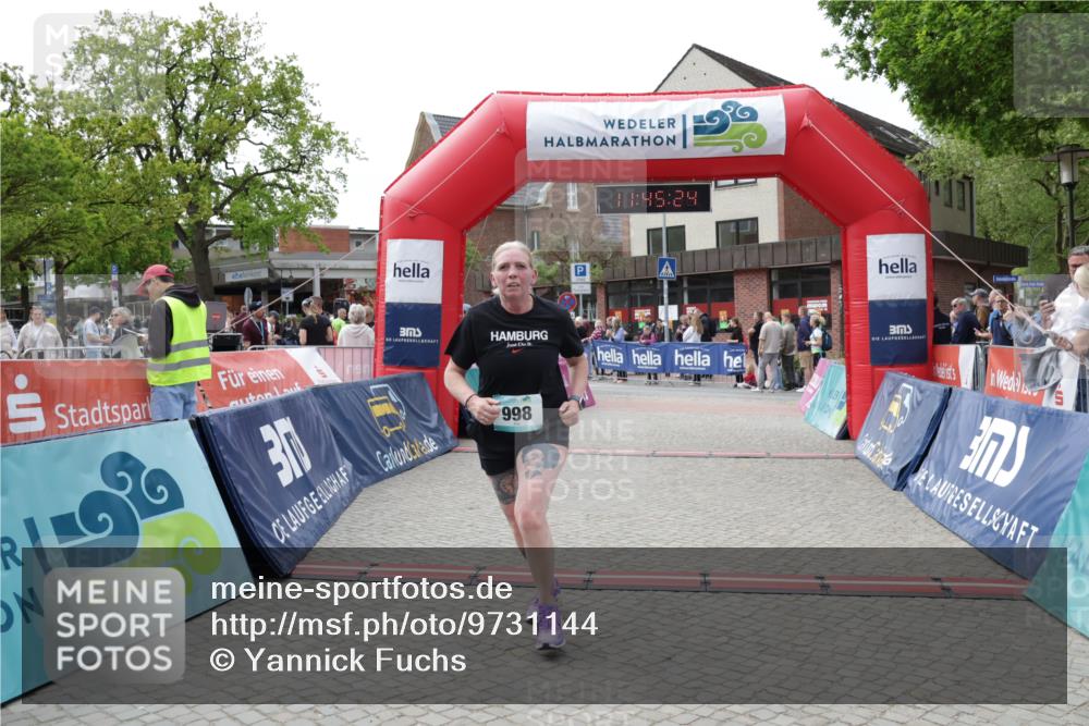 10.05.2026 - 8. Wedeler Halbmarathon Yannick Fuchs http://msf.ph/oto/9731144 10.05.2026 11:45:22 Ziel 660, 998 meine-sportfotos.de