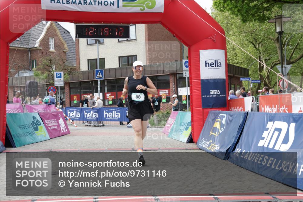 10.05.2026 - 8. Wedeler Halbmarathon Yannick Fuchs http://msf.ph/oto/9731146 10.05.2026 12:19:10 Ziel 88 meine-sportfotos.de