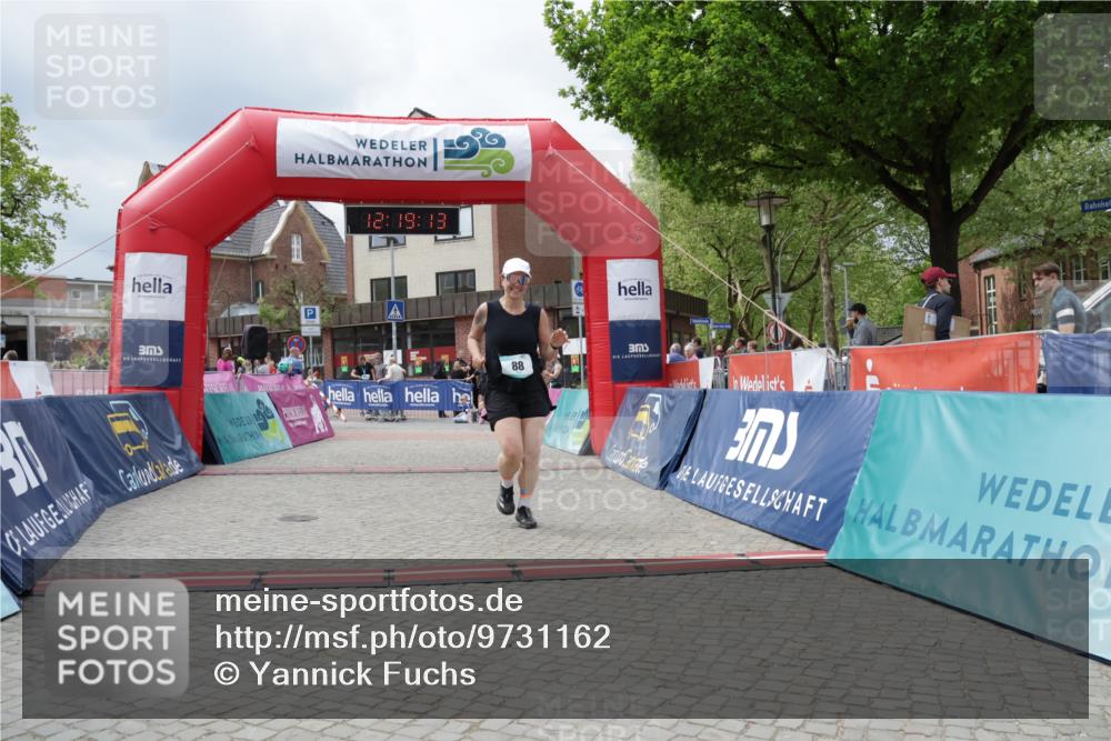 10.05.2026 - 8. Wedeler Halbmarathon Yannick Fuchs http://msf.ph/oto/9731162 10.05.2026 12:19:11 Ziel 88 meine-sportfotos.de