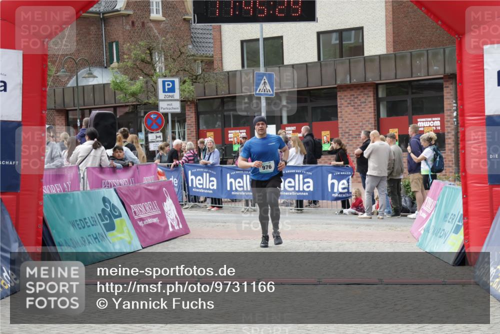 10.05.2026 - 8. Wedeler Halbmarathon Yannick Fuchs http://msf.ph/oto/9731166 10.05.2026 11:45:27 Ziel 976 meine-sportfotos.de