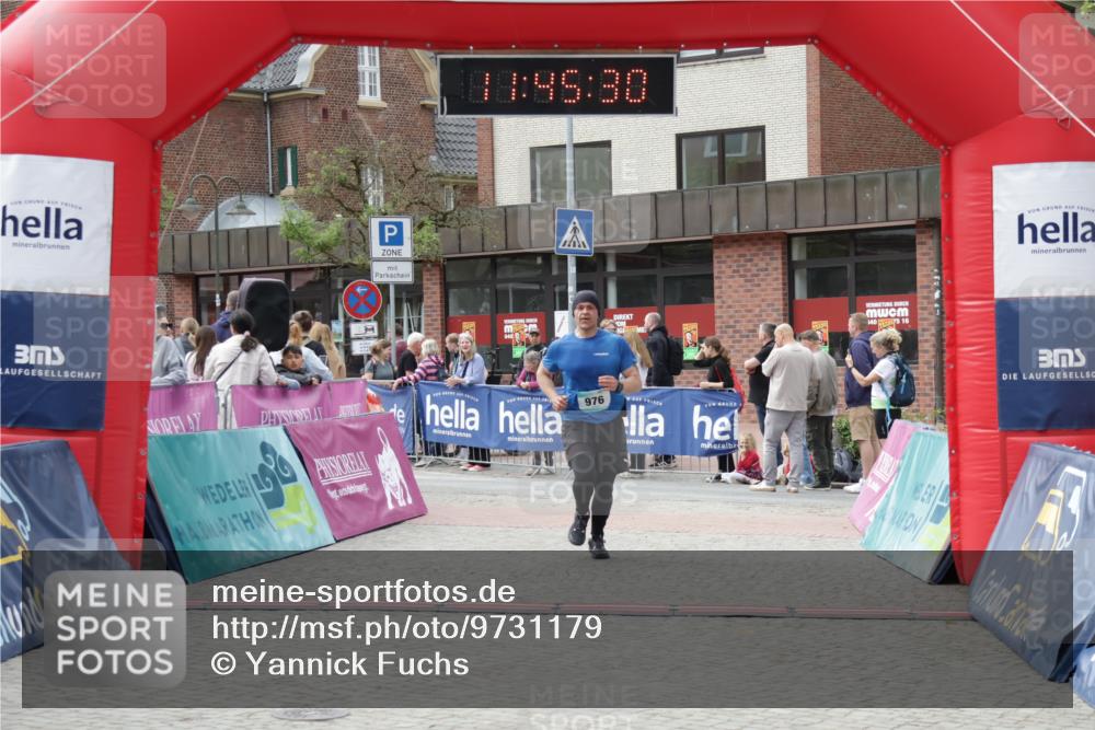 10.05.2026 - 8. Wedeler Halbmarathon Yannick Fuchs http://msf.ph/oto/9731179 10.05.2026 11:45:28 Ziel 976 meine-sportfotos.de