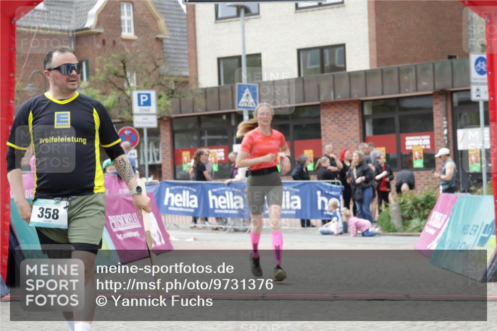 10.05.2026 - 8. Wedeler Halbmarathon Yannick Fuchs http://msf.ph/oto/9731376 10.05.2026 12:19:35 Ziel 242, 358, 2012 meine-sportfotos.de