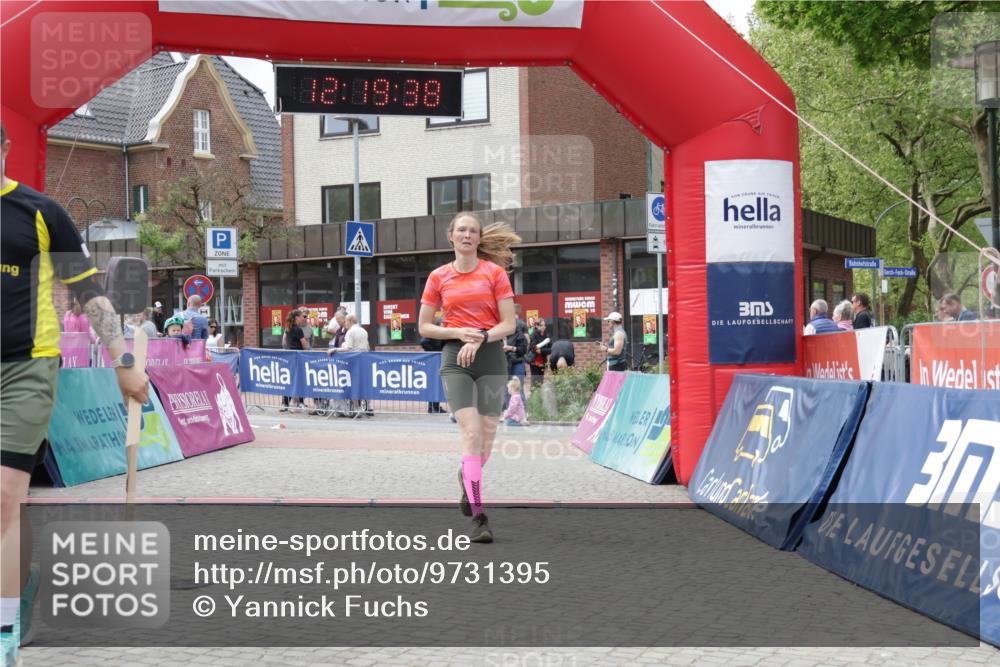 10.05.2026 - 8. Wedeler Halbmarathon Yannick Fuchs http://msf.ph/oto/9731395 10.05.2026 12:19:36 Ziel 242, 358, 2012 meine-sportfotos.de
