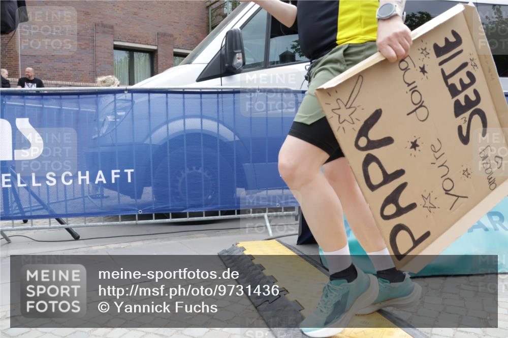 10.05.2026 - 8. Wedeler Halbmarathon Yannick Fuchs http://msf.ph/oto/9731436 10.05.2026 12:19:40 Ziel 2012 meine-sportfotos.de