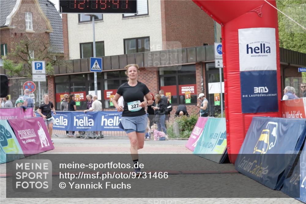 10.05.2026 - 8. Wedeler Halbmarathon Yannick Fuchs http://msf.ph/oto/9731466 10.05.2026 12:19:45 Ziel 327, 1057 meine-sportfotos.de
