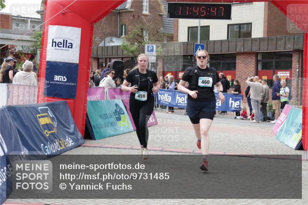 10.05.2026 - 8. Wedeler Halbmarathon Yannick Fuchs http://msf.ph/oto/9731485 10.05.2026 11:45:45 Ziel 370, 459, 460, 2069 meine-sportfotos.de