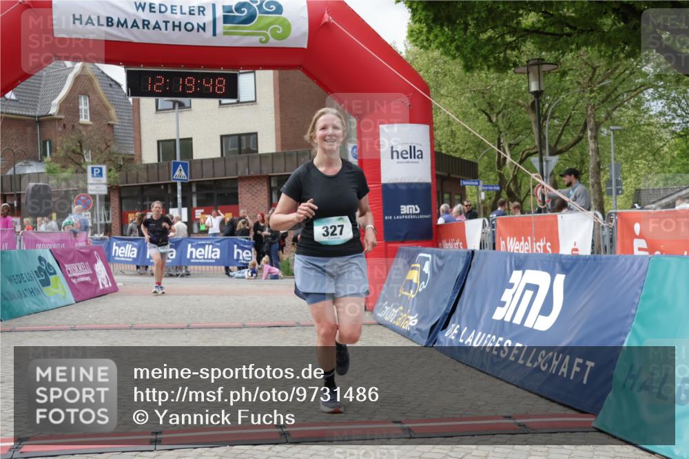 10.05.2026 - 8. Wedeler Halbmarathon Yannick Fuchs http://msf.ph/oto/9731486 10.05.2026 12:19:46 Ziel 327, 1057 meine-sportfotos.de