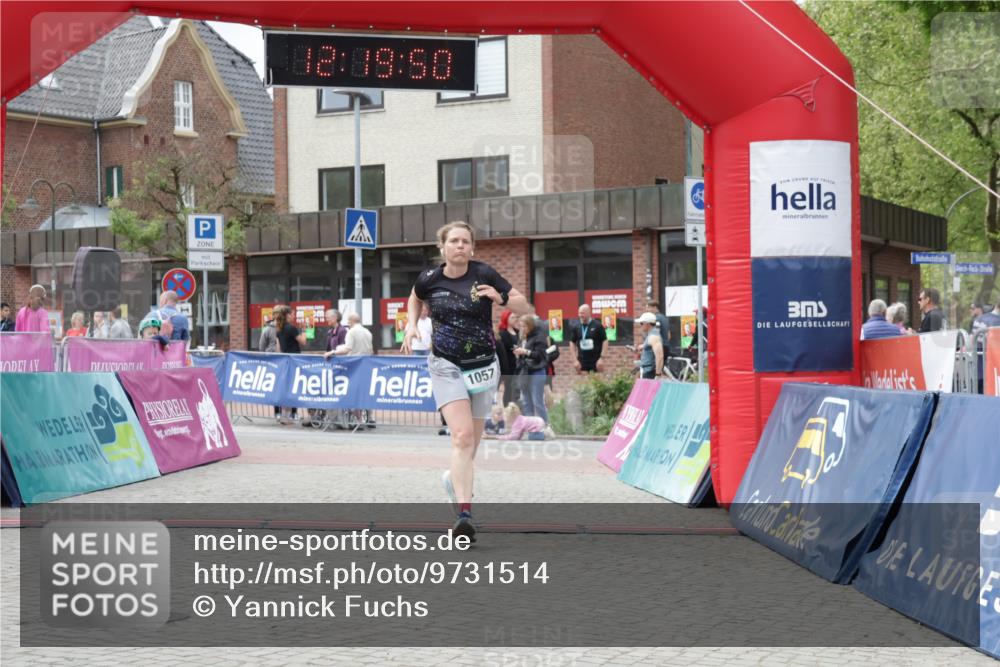 10.05.2026 - 8. Wedeler Halbmarathon Yannick Fuchs http://msf.ph/oto/9731514 10.05.2026 12:19:48 Ziel 327, 1057 meine-sportfotos.de