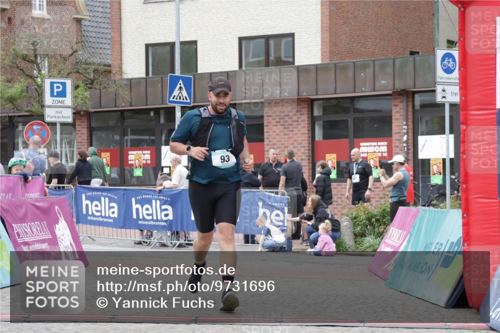 10.05.2026 - 8. Wedeler Halbmarathon Yannick Fuchs http://msf.ph/oto/9731696 10.05.2026 12:21:17 Ziel 93, 2188 meine-sportfotos.de
