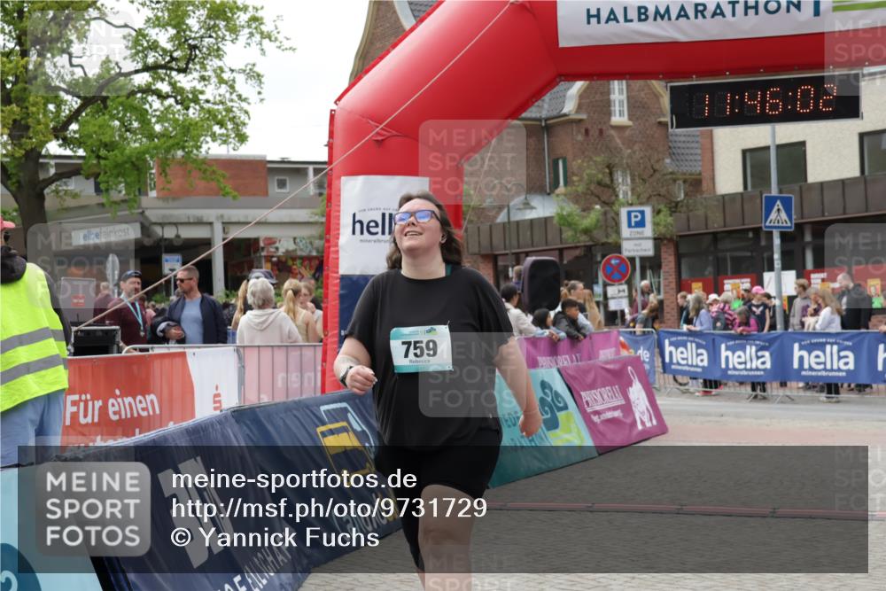 10.05.2026 - 8. Wedeler Halbmarathon Yannick Fuchs http://msf.ph/oto/9731729 10.05.2026 11:46:01 Ziel 759 meine-sportfotos.de