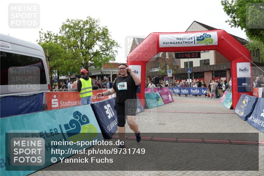 10.05.2026 - 8. Wedeler Halbmarathon Yannick Fuchs http://msf.ph/oto/9731749 10.05.2026 11:46:01 Ziel 759 meine-sportfotos.de