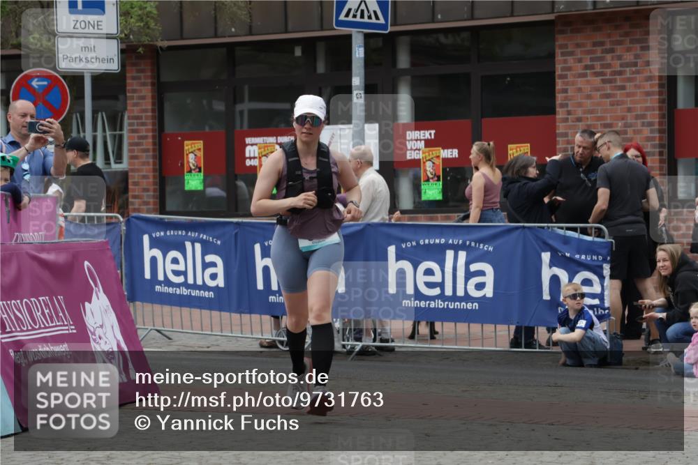 10.05.2026 - 8. Wedeler Halbmarathon Yannick Fuchs http://msf.ph/oto/9731763 10.05.2026 12:21:26 Ziel 617 meine-sportfotos.de