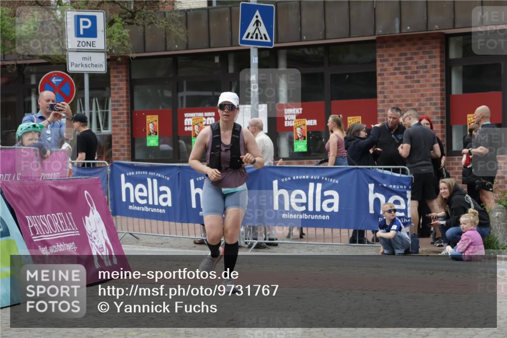 10.05.2026 - 8. Wedeler Halbmarathon Yannick Fuchs http://msf.ph/oto/9731767 10.05.2026 12:21:26 Ziel 617 meine-sportfotos.de