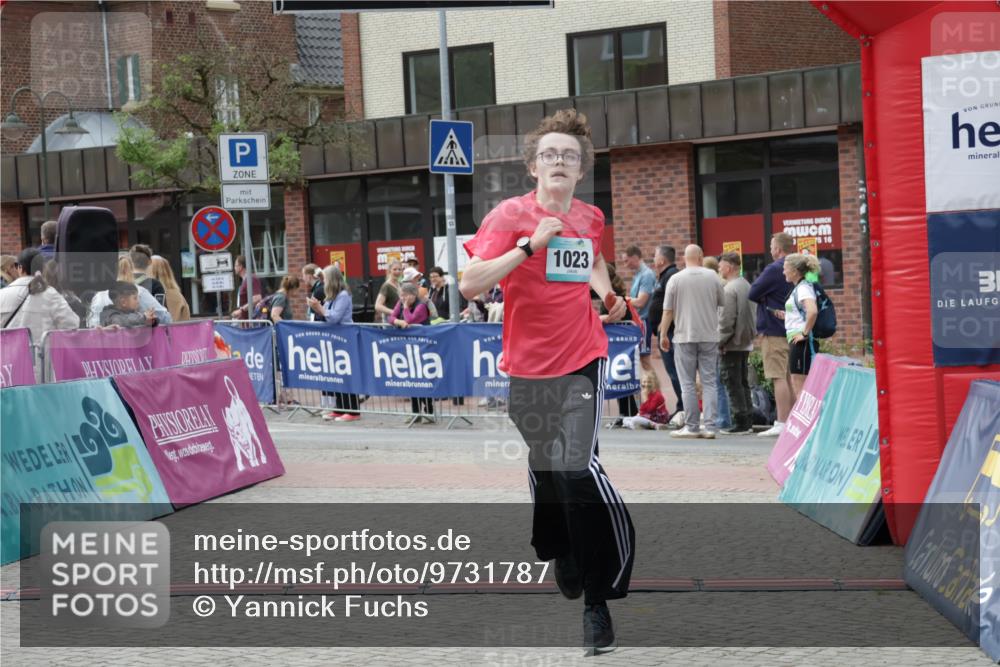 10.05.2026 - 8. Wedeler Halbmarathon Yannick Fuchs http://msf.ph/oto/9731787 10.05.2026 11:46:07 Ziel 1023 meine-sportfotos.de