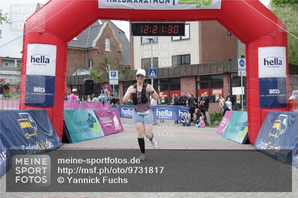 10.05.2026 - 8. Wedeler Halbmarathon Yannick Fuchs http://msf.ph/oto/9731817 10.05.2026 12:21:28 Ziel 617 meine-sportfotos.de