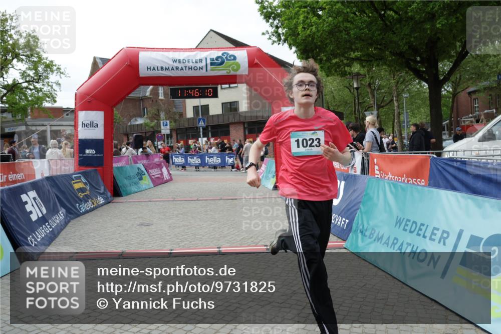 10.05.2026 - 8. Wedeler Halbmarathon Yannick Fuchs http://msf.ph/oto/9731825 10.05.2026 11:46:09 Ziel 580, 1023 meine-sportfotos.de