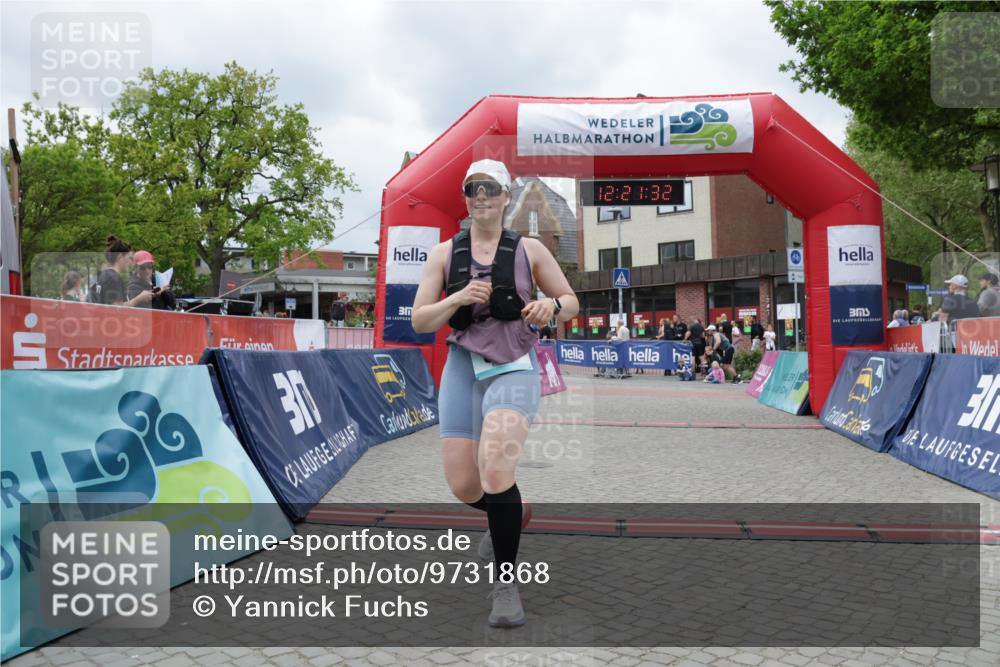 10.05.2026 - 8. Wedeler Halbmarathon Yannick Fuchs http://msf.ph/oto/9731868 10.05.2026 12:21:30 Ziel 617 meine-sportfotos.de
