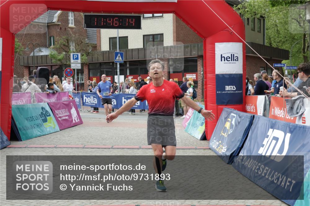10.05.2026 - 8. Wedeler Halbmarathon Yannick Fuchs http://msf.ph/oto/9731893 10.05.2026 11:46:13 Ziel 172, 580, 1023, 2032, 2033 meine-sportfotos.de