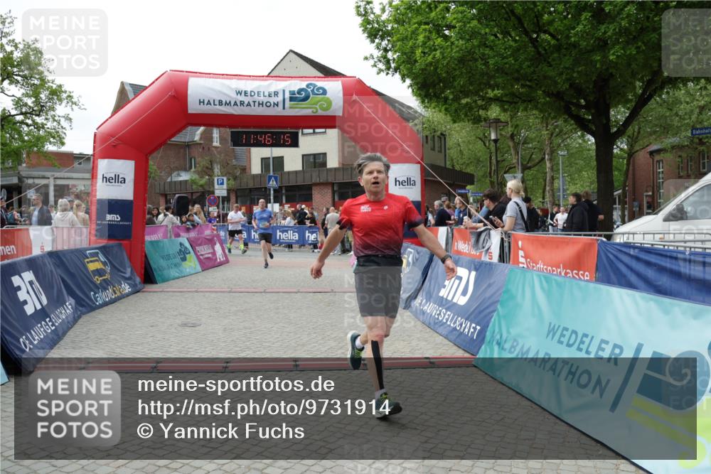 10.05.2026 - 8. Wedeler Halbmarathon Yannick Fuchs http://msf.ph/oto/9731914 10.05.2026 11:46:13 Ziel 172, 580, 1023, 2032, 2033 meine-sportfotos.de