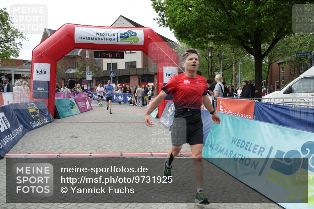 10.05.2026 - 8. Wedeler Halbmarathon Yannick Fuchs http://msf.ph/oto/9731925 10.05.2026 11:46:14 Ziel 172, 580, 2032, 2033 meine-sportfotos.de