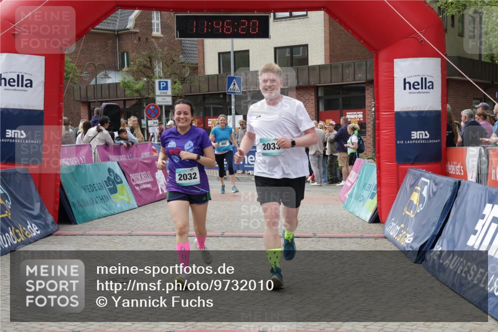 10.05.2026 - 8. Wedeler Halbmarathon Yannick Fuchs http://msf.ph/oto/9732010 10.05.2026 11:46:18 Ziel 172, 580, 605, 2032, 2033 meine-sportfotos.de