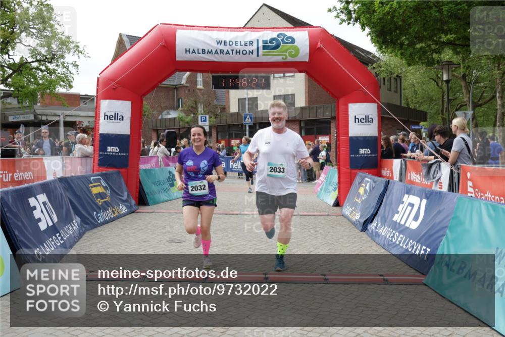10.05.2026 - 8. Wedeler Halbmarathon Yannick Fuchs http://msf.ph/oto/9732022 10.05.2026 11:46:19 Ziel 172, 605, 2032, 2033 meine-sportfotos.de