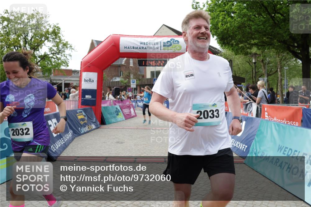 10.05.2026 - 8. Wedeler Halbmarathon Yannick Fuchs http://msf.ph/oto/9732060 10.05.2026 11:46:20 Ziel 158, 172, 605, 2032, 2033 meine-sportfotos.de