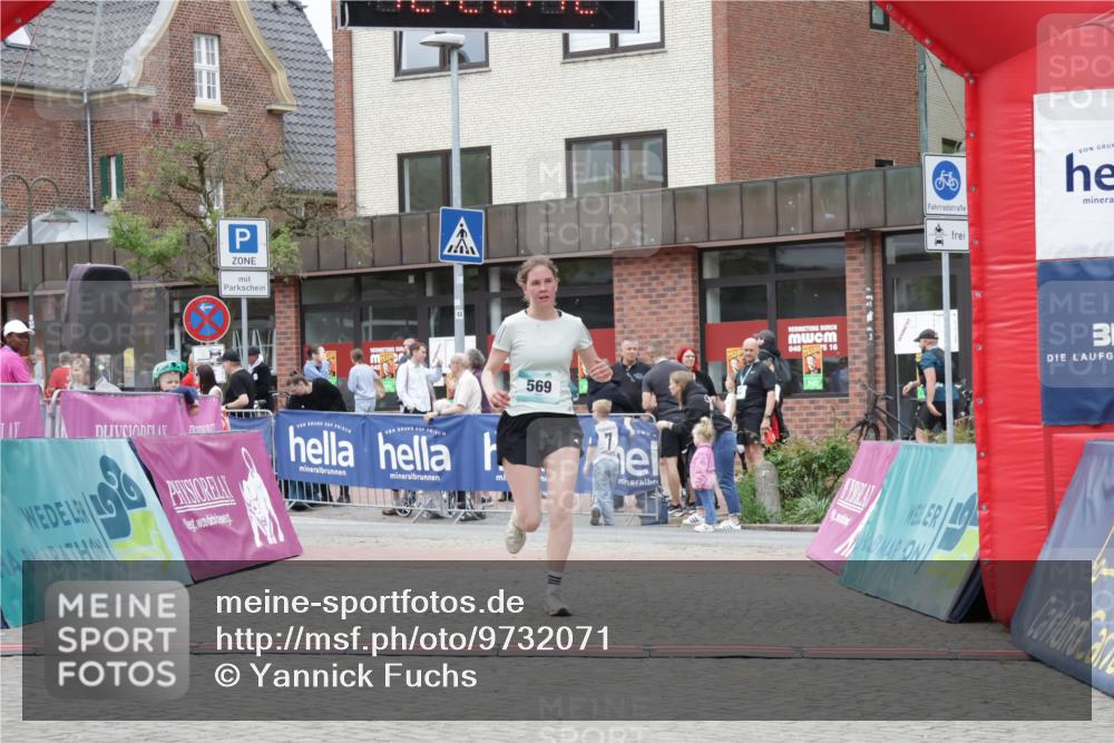10.05.2026 - 8. Wedeler Halbmarathon Yannick Fuchs http://msf.ph/oto/9732071 10.05.2026 12:22:40 Ziel 569 meine-sportfotos.de