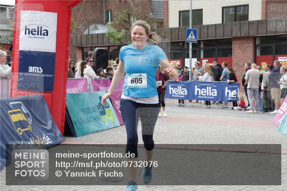 10.05.2026 - 8. Wedeler Halbmarathon Yannick Fuchs http://msf.ph/oto/9732076 10.05.2026 11:46:22 Ziel 158, 605, 2032, 2033 meine-sportfotos.de