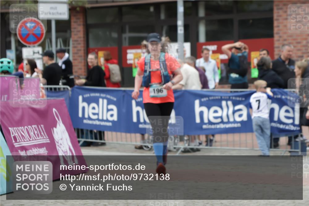 10.05.2026 - 8. Wedeler Halbmarathon Yannick Fuchs http://msf.ph/oto/9732138 10.05.2026 12:23:02 Ziel 196 meine-sportfotos.de