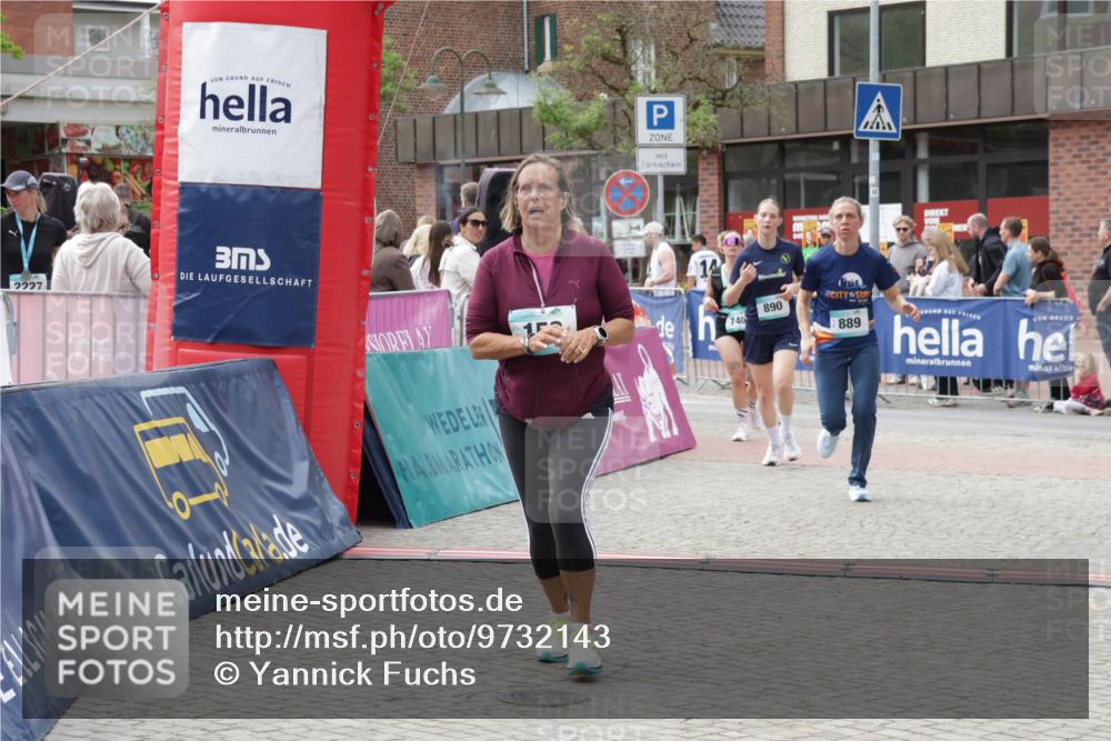 10.05.2026 - 8. Wedeler Halbmarathon Yannick Fuchs http://msf.ph/oto/9732143 10.05.2026 11:46:25 Ziel 158, 605, 740 meine-sportfotos.de
