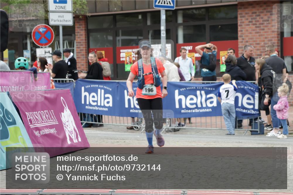 10.05.2026 - 8. Wedeler Halbmarathon Yannick Fuchs http://msf.ph/oto/9732144 10.05.2026 12:23:02 Ziel 196 meine-sportfotos.de