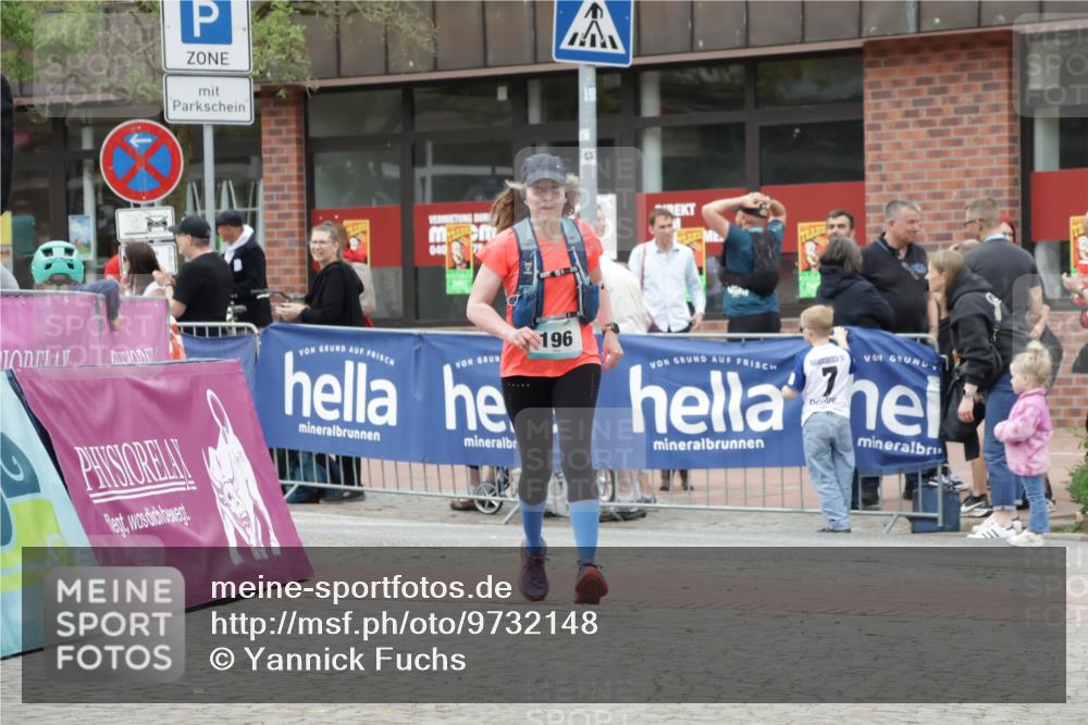 10.05.2026 - 8. Wedeler Halbmarathon Yannick Fuchs http://msf.ph/oto/9732148 10.05.2026 12:23:03 Ziel 196 meine-sportfotos.de