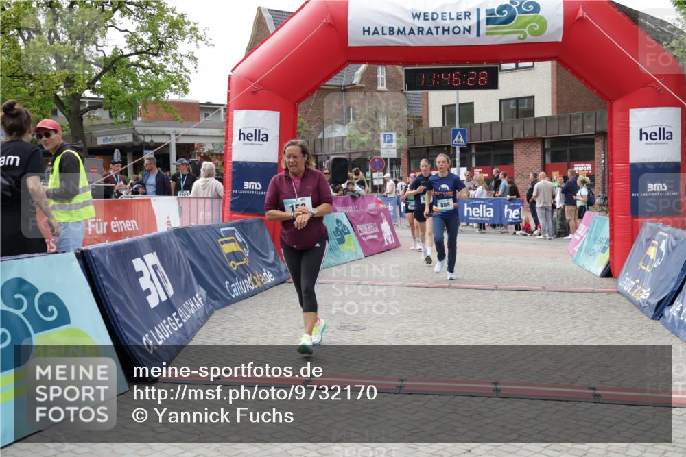 10.05.2026 - 8. Wedeler Halbmarathon Yannick Fuchs http://msf.ph/oto/9732170 10.05.2026 11:46:26 Ziel 158, 605, 740 meine-sportfotos.de