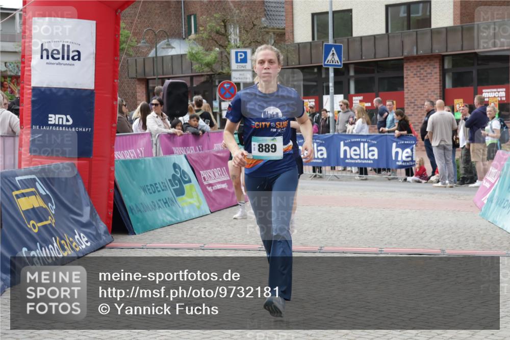 10.05.2026 - 8. Wedeler Halbmarathon Yannick Fuchs http://msf.ph/oto/9732181 10.05.2026 11:46:27 Ziel 158, 605, 740 meine-sportfotos.de