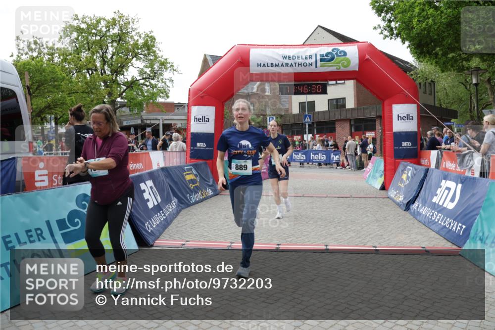 10.05.2026 - 8. Wedeler Halbmarathon Yannick Fuchs http://msf.ph/oto/9732203 10.05.2026 11:46:28 Ziel 158, 740 meine-sportfotos.de