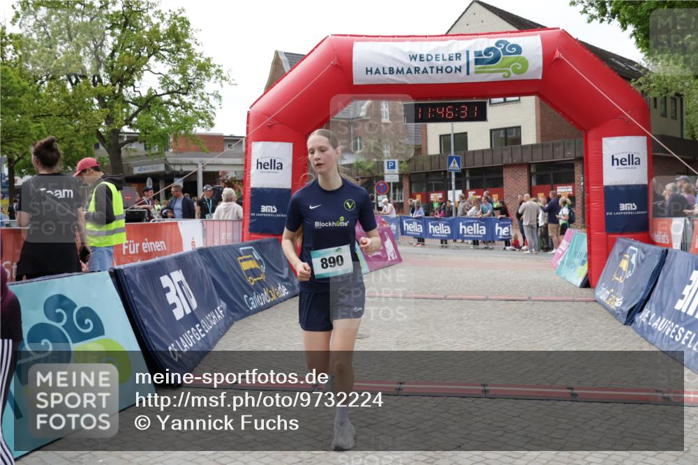10.05.2026 - 8. Wedeler Halbmarathon Yannick Fuchs http://msf.ph/oto/9732224 10.05.2026 11:46:29 Ziel 158, 740 meine-sportfotos.de