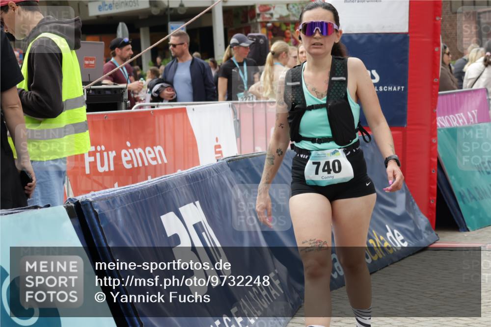 10.05.2026 - 8. Wedeler Halbmarathon Yannick Fuchs http://msf.ph/oto/9732248 10.05.2026 11:46:32 Ziel 740 meine-sportfotos.de
