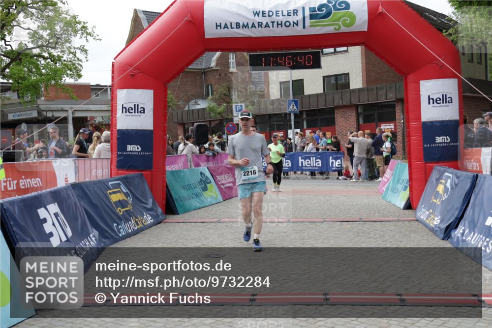 10.05.2026 - 8. Wedeler Halbmarathon Yannick Fuchs http://msf.ph/oto/9732284 10.05.2026 11:46:38 Ziel 719, 721, 954, 2216 meine-sportfotos.de
