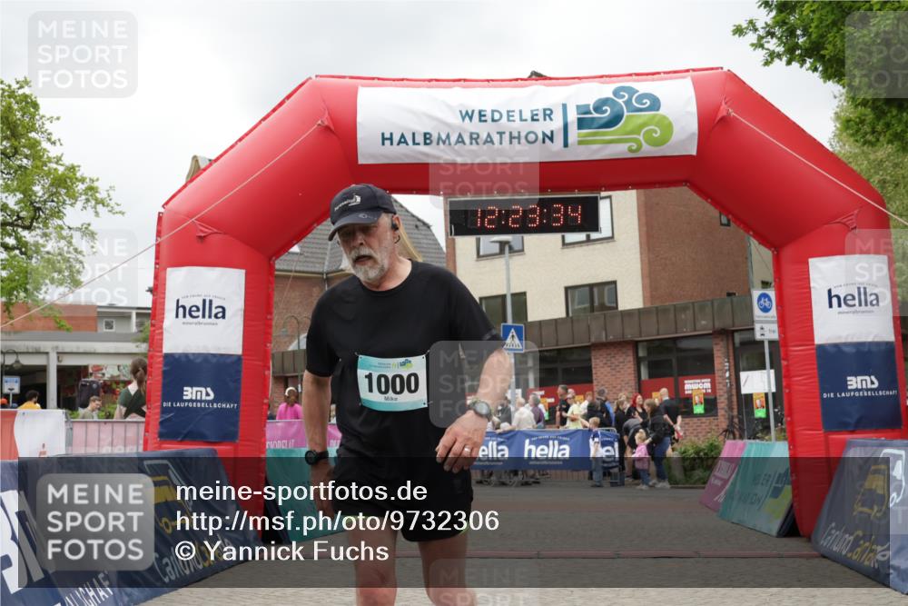 10.05.2026 - 8. Wedeler Halbmarathon Yannick Fuchs http://msf.ph/oto/9732306 10.05.2026 12:23:32 Ziel 1000 meine-sportfotos.de