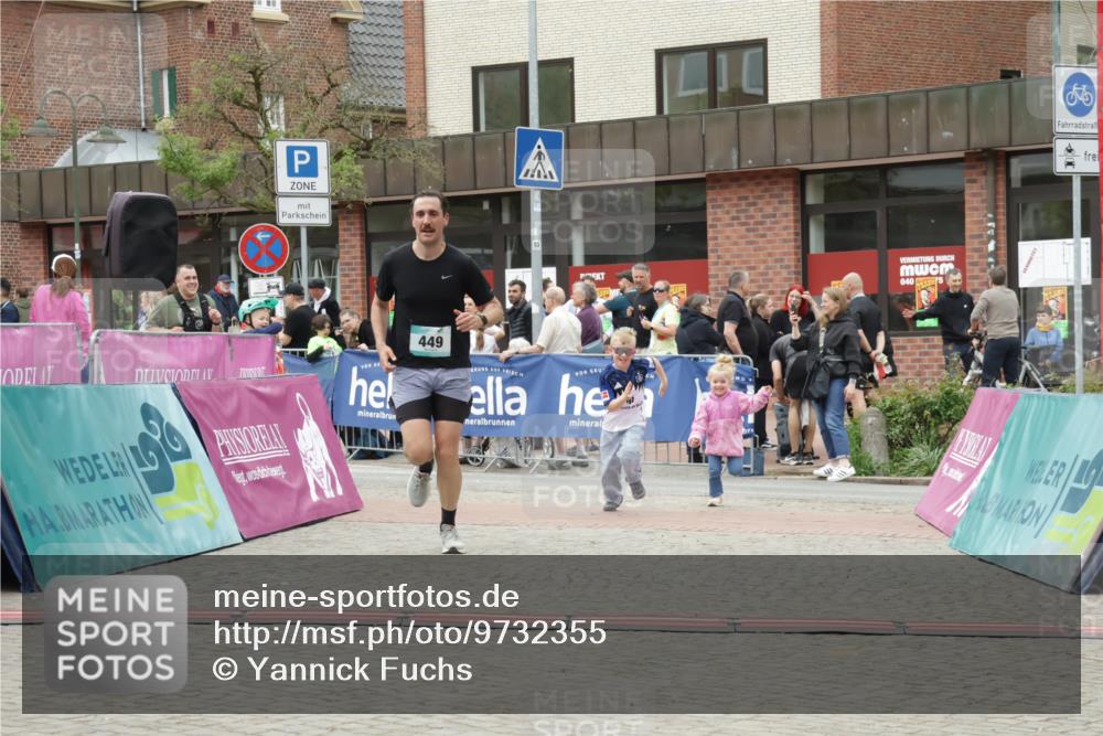 10.05.2026 - 8. Wedeler Halbmarathon Yannick Fuchs http://msf.ph/oto/9732355 10.05.2026 12:23:42 Ziel 181, 449 meine-sportfotos.de