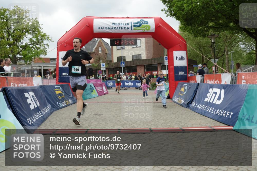 10.05.2026 - 8. Wedeler Halbmarathon Yannick Fuchs http://msf.ph/oto/9732407 10.05.2026 12:23:44 Ziel 181, 449 meine-sportfotos.de