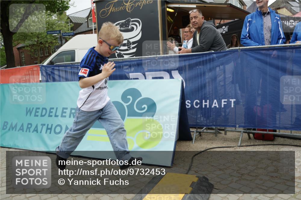 10.05.2026 - 8. Wedeler Halbmarathon Yannick Fuchs http://msf.ph/oto/9732453 10.05.2026 12:23:45 Ziel 181, 449 meine-sportfotos.de