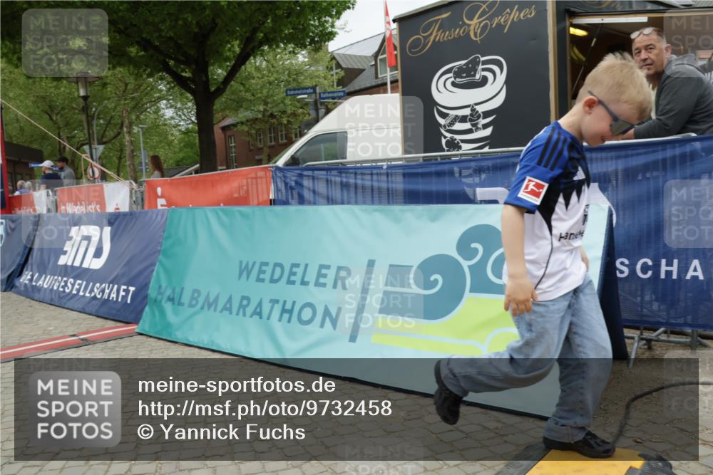 10.05.2026 - 8. Wedeler Halbmarathon Yannick Fuchs http://msf.ph/oto/9732458 10.05.2026 12:23:46 Ziel 181, 449 meine-sportfotos.de